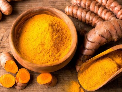 Curcuma, le proprietà antinfiammatorie