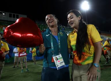 "Mi vuoi sposare?", la proposta di nozze (gay) dopo la finale del rugby 17