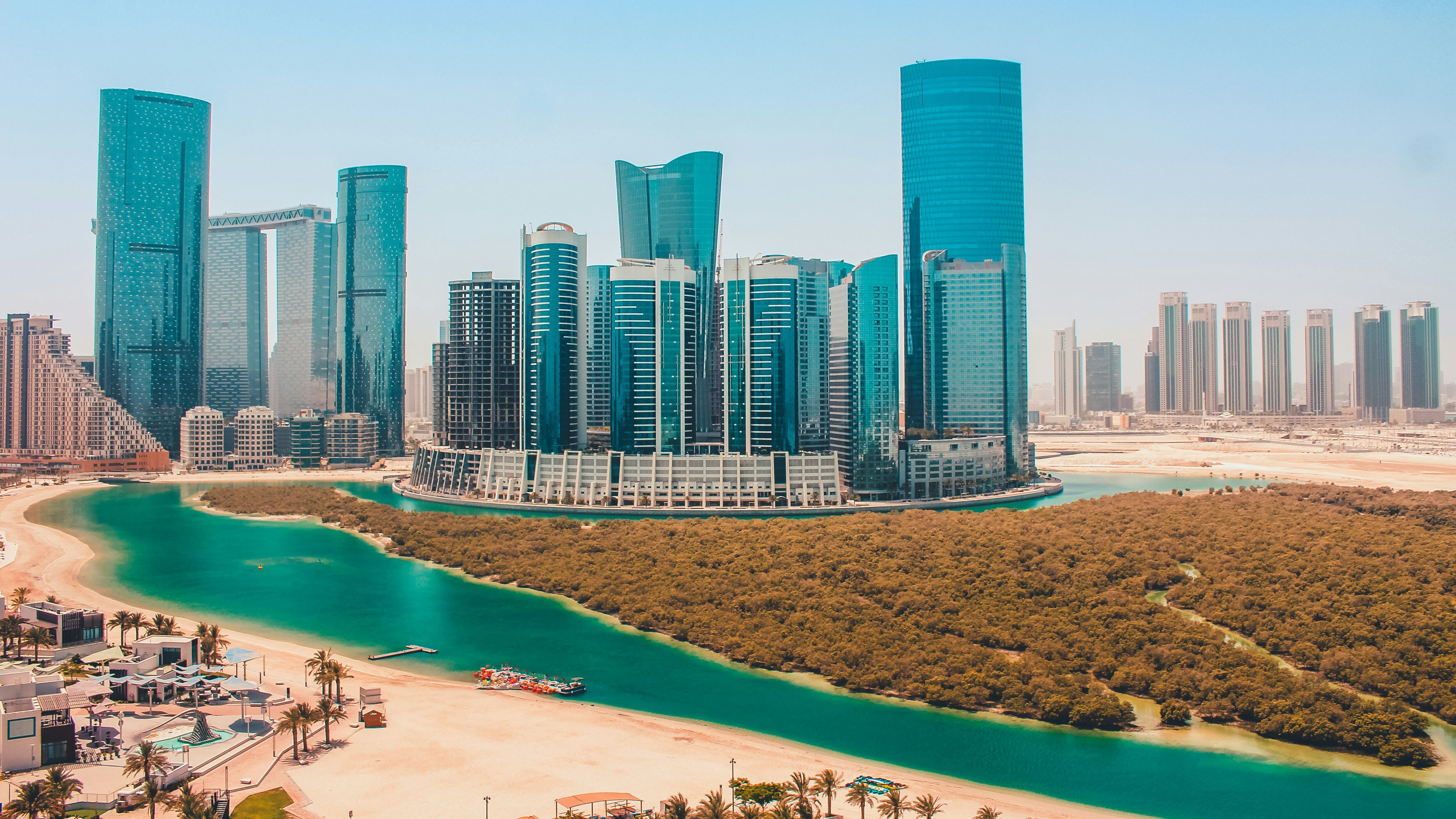 Inaugurato un "hub" ad Abu Dhabi. Assolombarda apre la via alle Pmi
