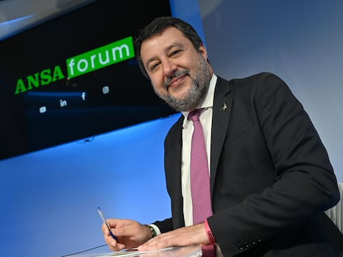 Nel blitz antidroga la famiglia "citofonata" da Salvini