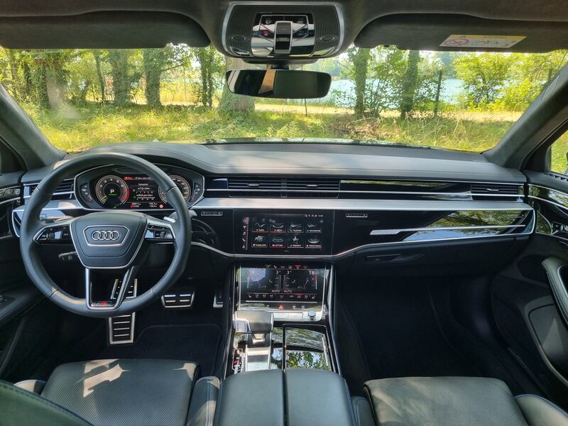 Audi A8 60 TFSI e, guarda la gallery 17