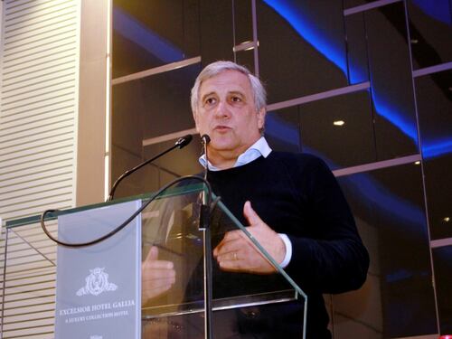 Tajani: "Il governo ha sbagliato. La manovra economica non diminuisce tasse"