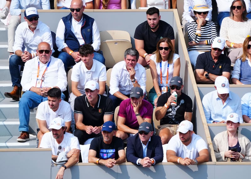 Parata di vip al Roland Garros per la finale tra Alcaraz e Sinner: le immagini più belle 17