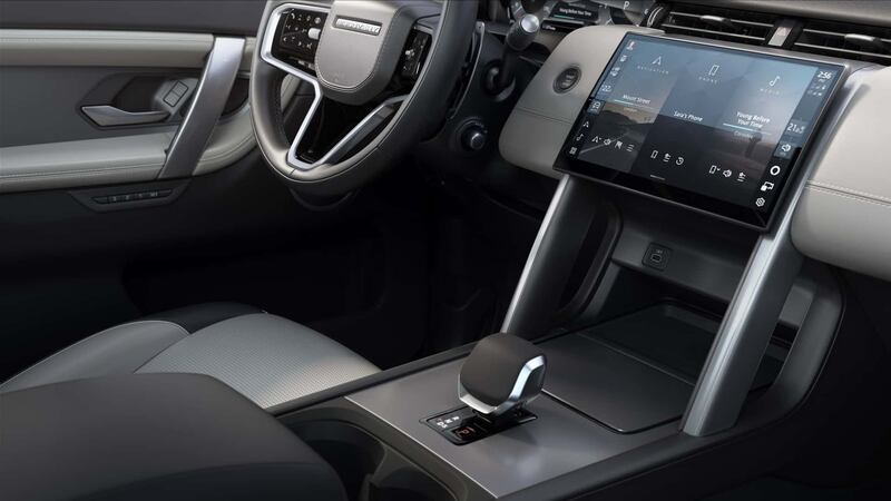 Land Rover Discovery Sport 2023 interni