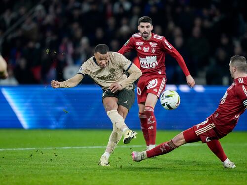 Mbappé-Real Madrid, è quasi fatta: una montagna di soldi per tornare Galacticos