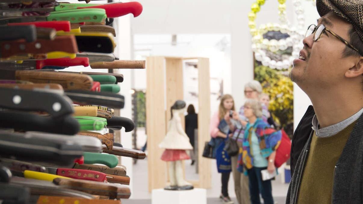 A Frieze l'arte diventa gioco a colpi di fotografia e glamour