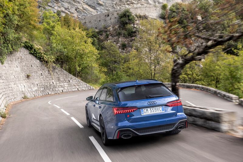 Audi RS6 Performance 2023: guarda la gallery del primo contatto 6