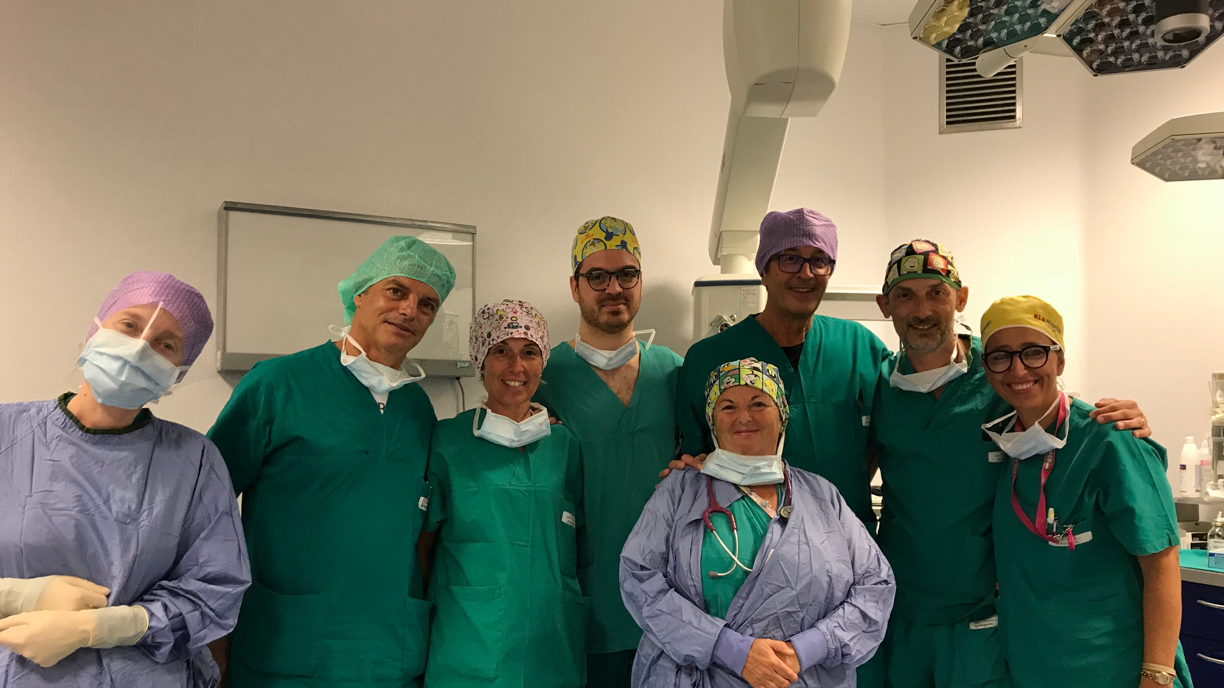 A tre anni non può sorridere: i medici la operano e le donano il sorriso