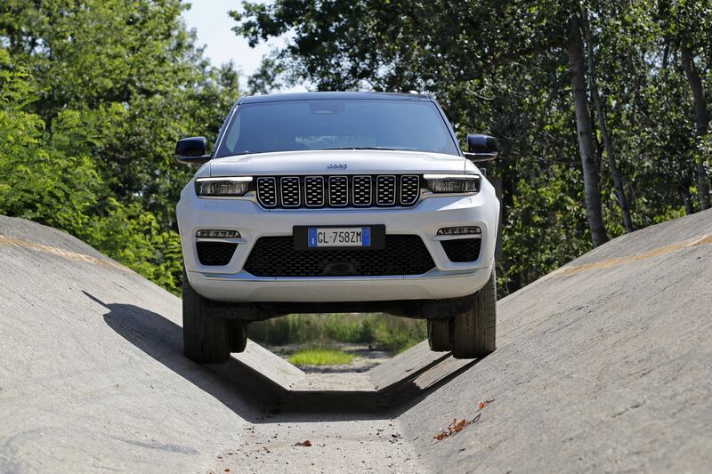 Jeep Grand Cherokee 4xe: guarda tutte le foto 1