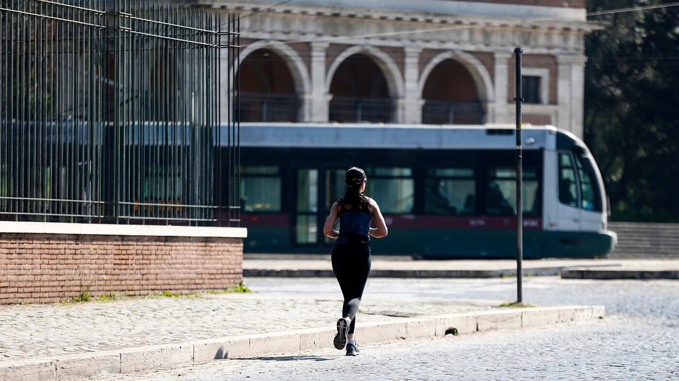 Jogging e passeggiate: il pasticcio del Viminale