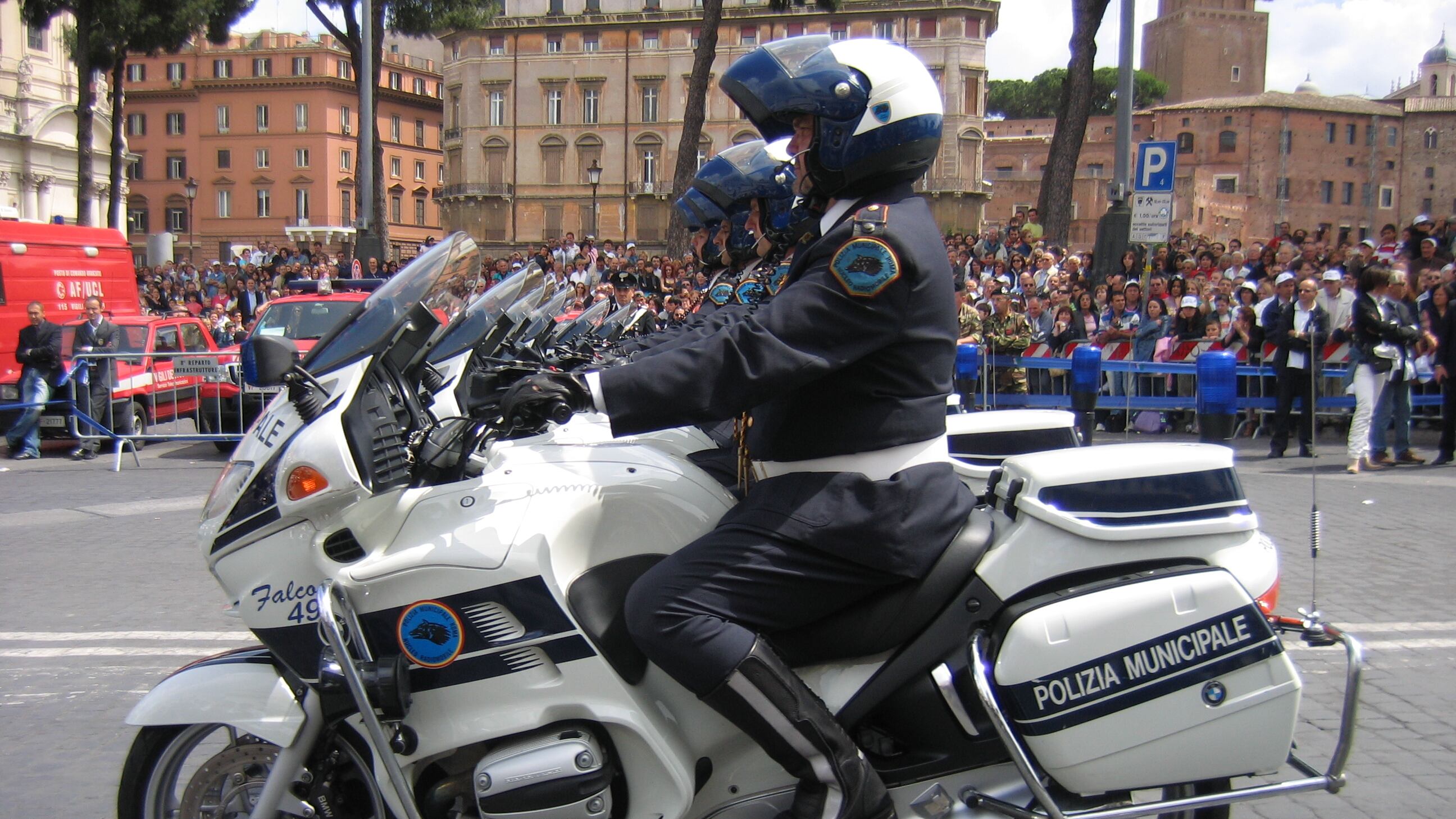 Multe, la nuova frontiera: telecamere sulle moto dei vigili