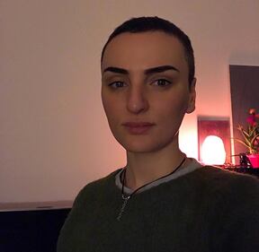 Arisa torna ai capelli corti  1