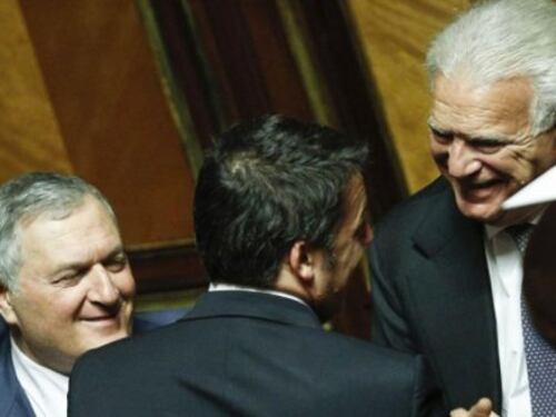 Il verdiniano D'Anna: "Ala è finita, Renzi fondi il Partito della Nazione"