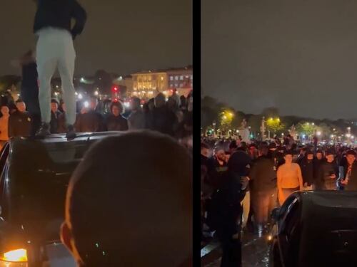 Psg in finale di Champions, e i tifosi mettono a ferro e fuoco Parigi: incendi, scontri con la polizia e feriti