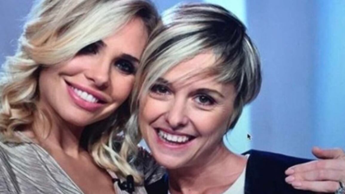 Ilary Blasi rompe il silenzio dopo l'assenza al tributo a Nadia Toffa: "Back home"