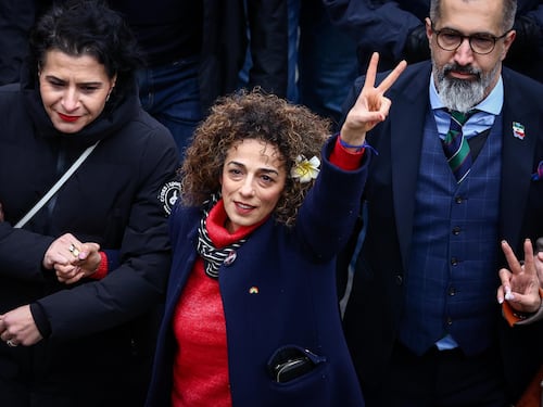 Dissidenti pronti: "Il regime cadrà"