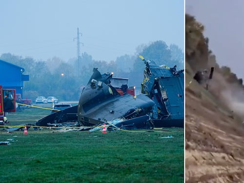 Il decollo, il guasto al rotore, lo schianto: tutte le ipotesi sulla tragedia dell’elicottero italiano in Bosnia