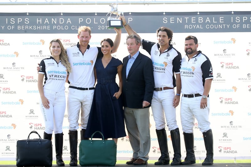 Meghan Markle e il Principe Harry alla partita di polo: foto 9