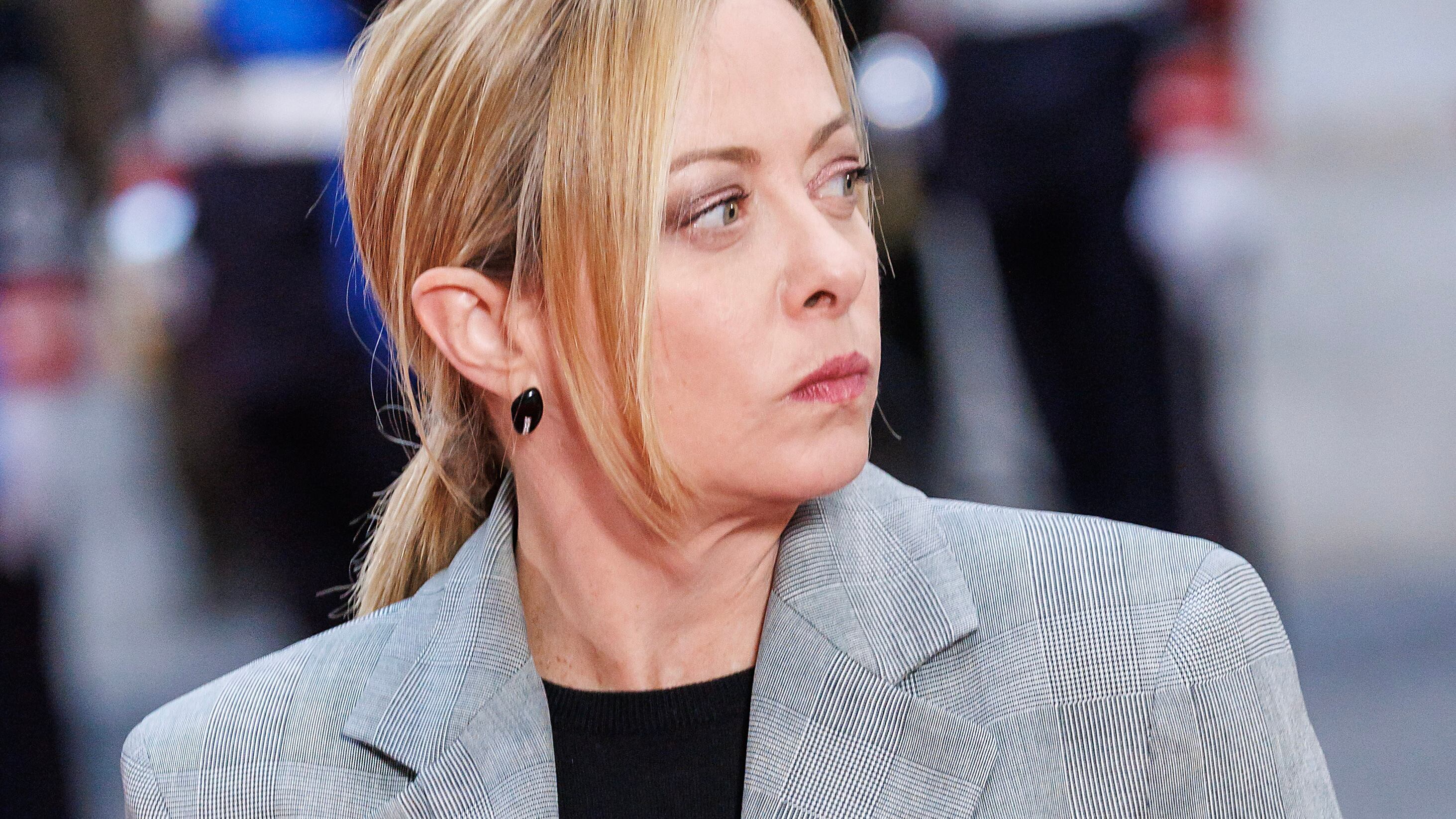 Atreju, Meloni invita Schlein e Conte. No della leader Pd: "Allora venga anche Salvini"