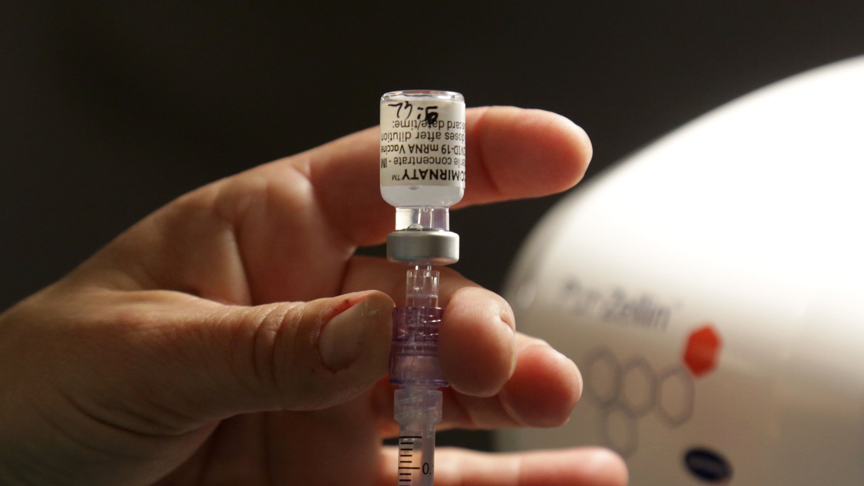 Speranza lo ammette: "Vaccini? Chiari errori nella negoziazione"