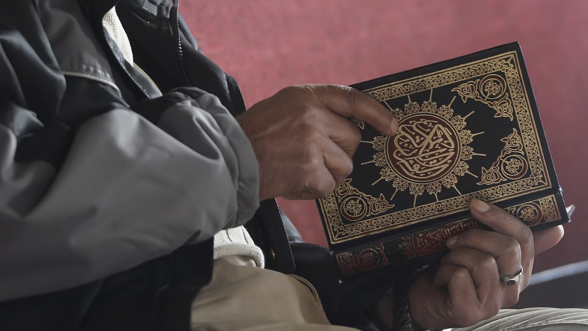 Islam, allarme a Berlino: il 40% degli studenti musulmani vuole i precetti del Corano in classe