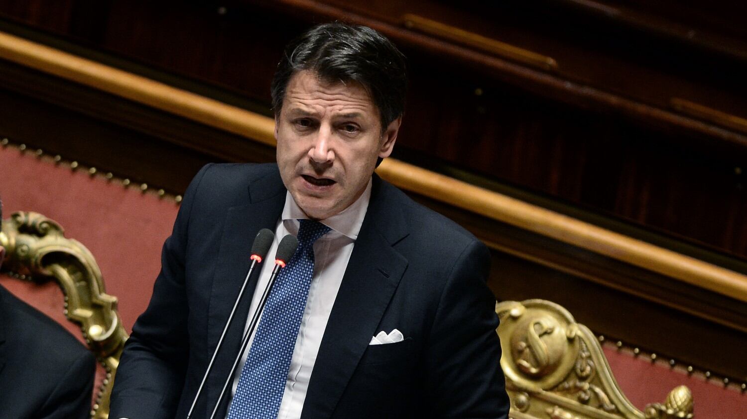 Russia, Conte copre Salvini ma i 5 Stelle lo abbandonano