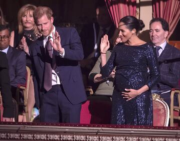 Meghan Markle raggiante col pancione: foto 4