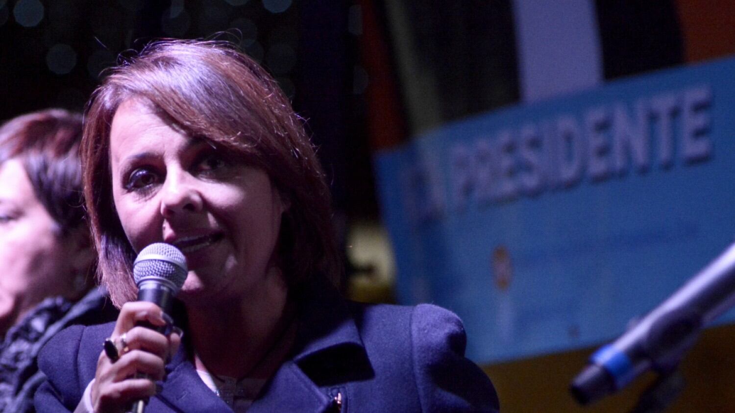 Il silenzio della Raggi su insulti e minacce all'ex candidata del centrodestra