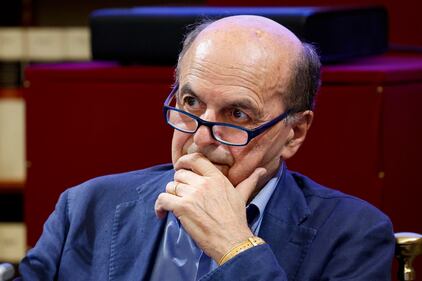 Pier Luigi Bersani: "No grazie, ho fatto un'intervista con la Stampa"