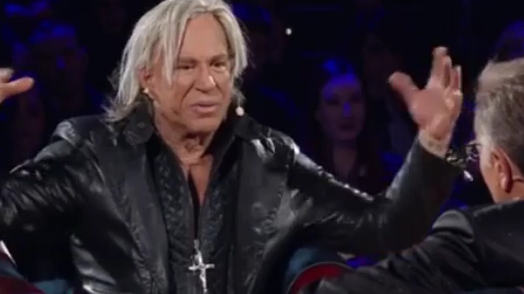 "I muscoli di Mickey Rourke sono paralizzati dal botulino": parla l'esperta