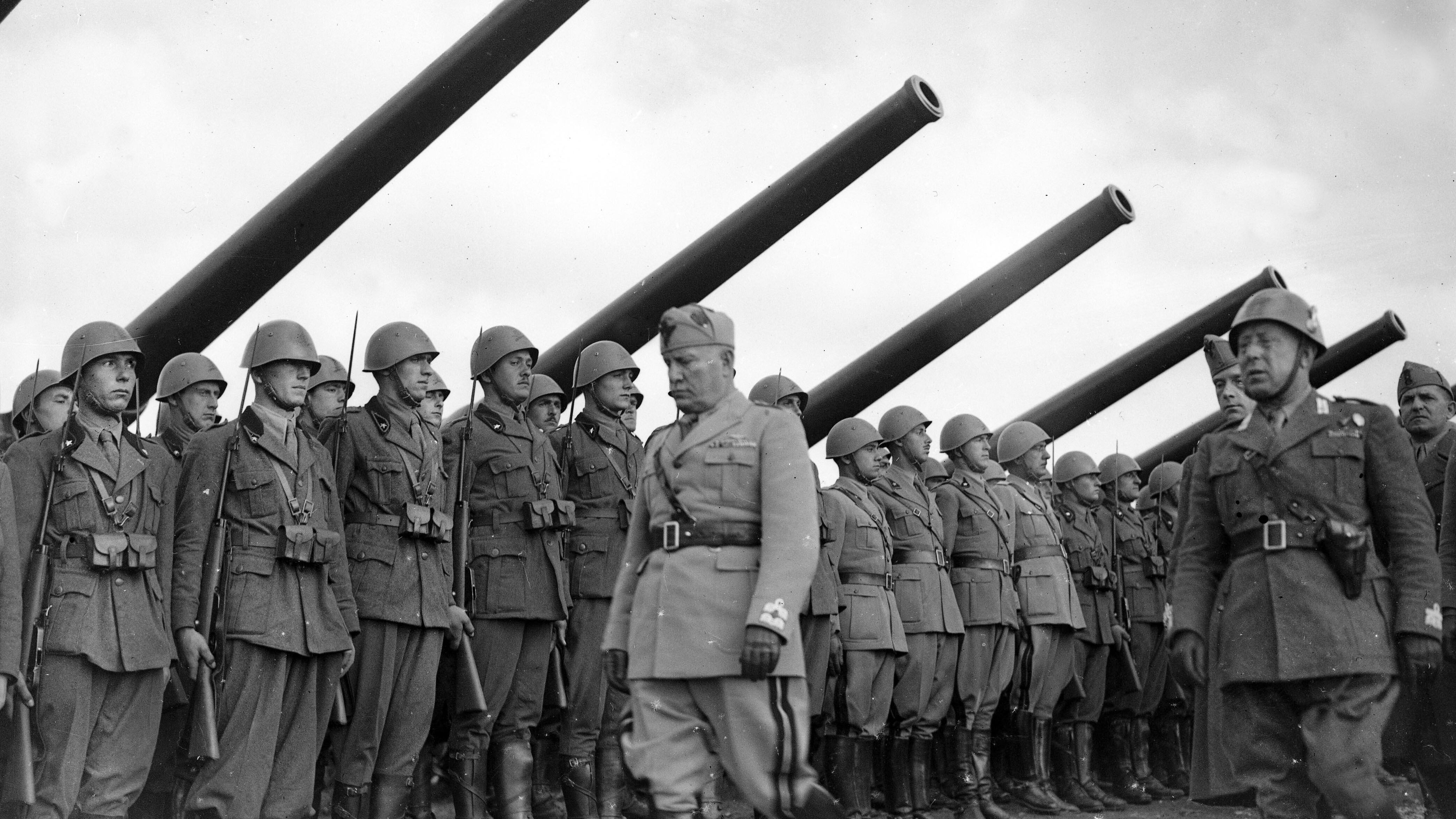 La seduta dello psicologo Montanelli con il fallito "Buonuomo Mussolini"