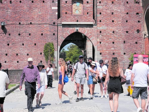 Solo 49 ingressi al giorno. Al Castello non decolla l’apertura fino alle 19,30