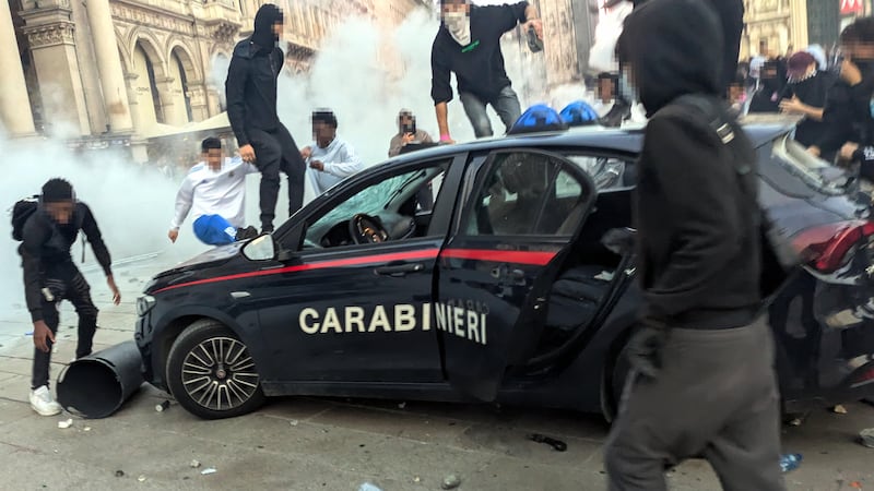 Scontri a Milano, Salvini: “Scene vergognose, riproporremo disegno di legge ‘Chi rompe paga’”
