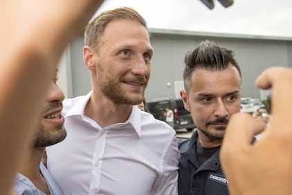 Juventus, visite mediche per Höwedes 14