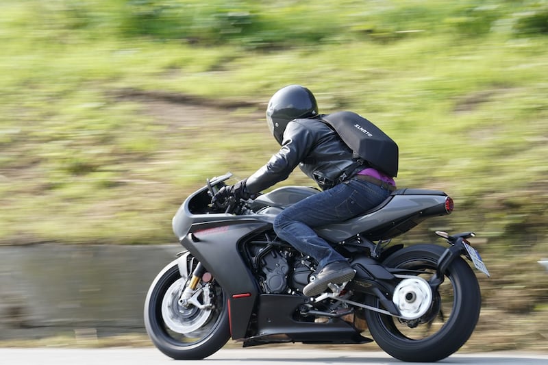 Emozioni a Schiranna con MV Augusta, guarda le foto del test drive 15