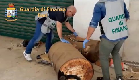 Nel Barese, scoperta discarica abusiva: area sotto sequestro 3
