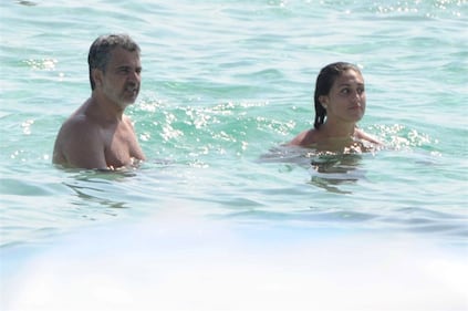Cecilia Rodriguez sexy in piscina 18
