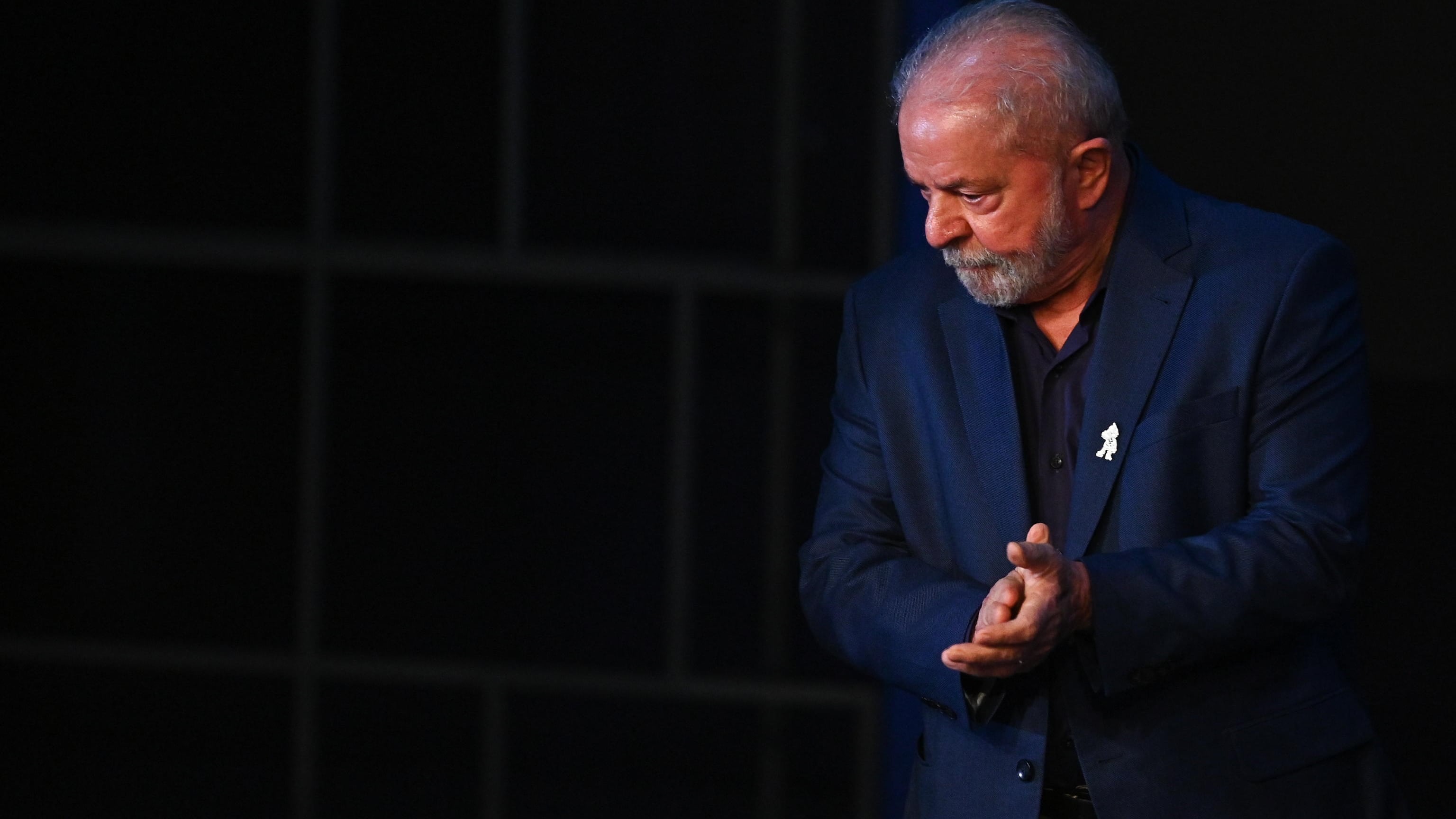 Tensione a Brasilia per l'insediamento di Lula. Sventato un attentato con un camion-bomba