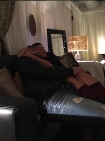 Emma Marrone sexy in camera da letto 4