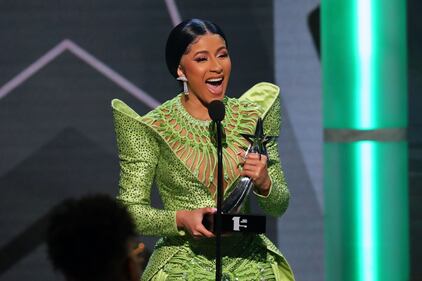 BET Awards 2019: i look più estremi dalla kermesse che celebra la musica black  6