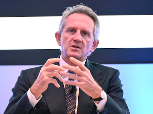 Mediobanca, respinta la proposta di Nagel. Il giallo sulle dimissioni