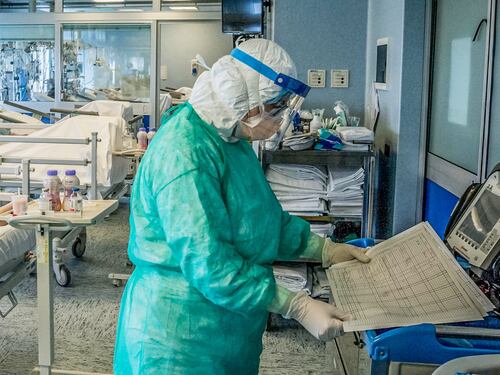 Virus, il biglietto del condominio contro la dottoressa: "Fai attenzione quando rientri a casa"