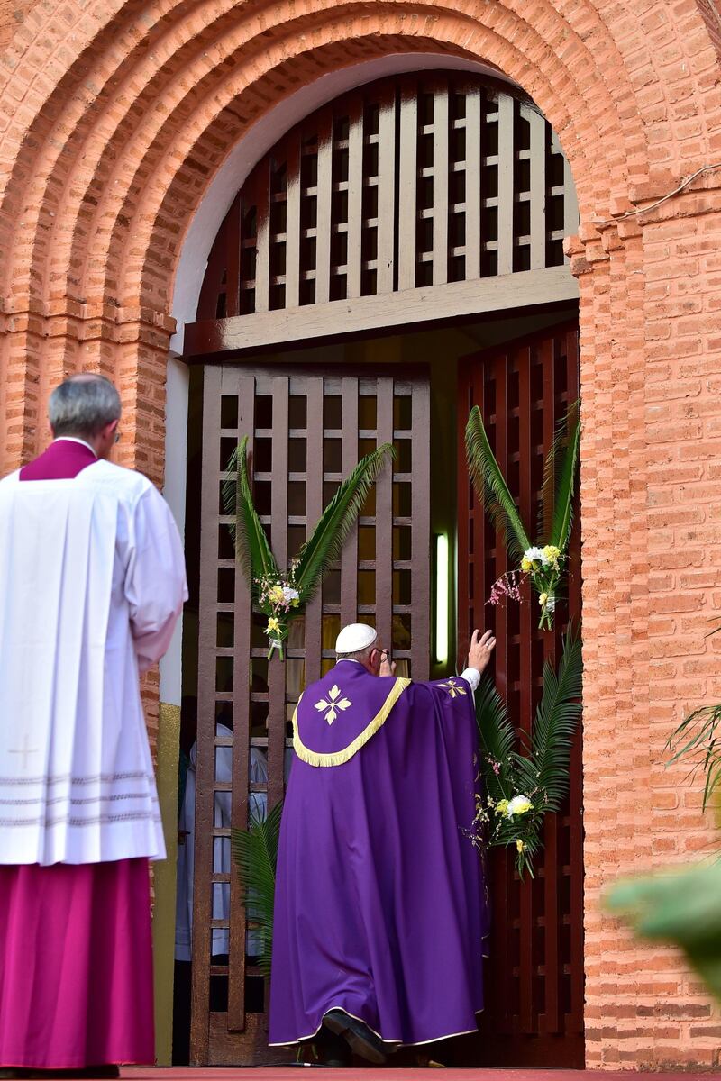 Papa Francesco apre il Giubileo straordinario della Misericordia a Bangui, 29 novembre 2015