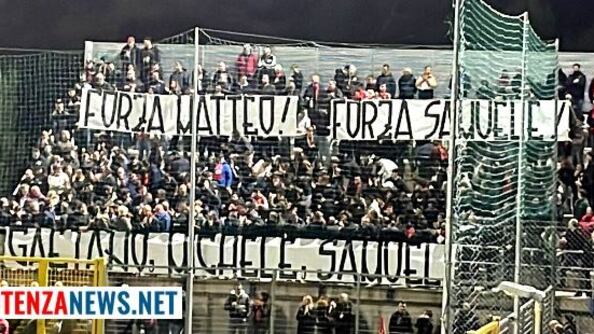 Quel minuto di silenzio negato e la lezione dei tifosi alla Figc