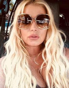 Jessica Simpson, le foto più sexy 9