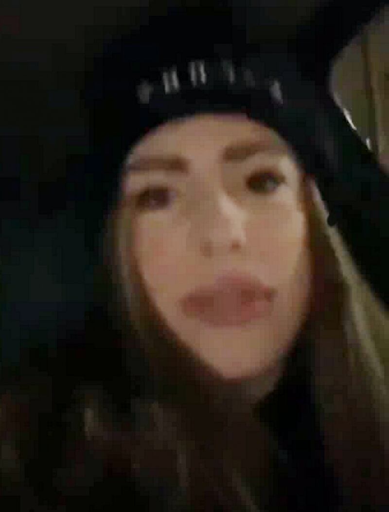 L'influencer con l'auto in piazza Duomo 3