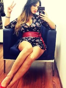 Marika Fruscio hot con la scollatura a cuore 9