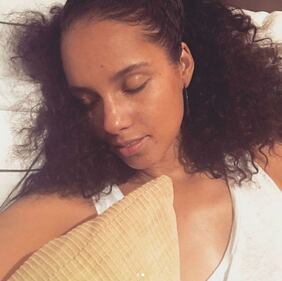 Miley Cyrus e Alicia Keys, sexy senza trucco 20