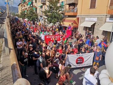 Francia chiude frontiere, ma no border protestano contro Italia "Salvini vaff..." 1