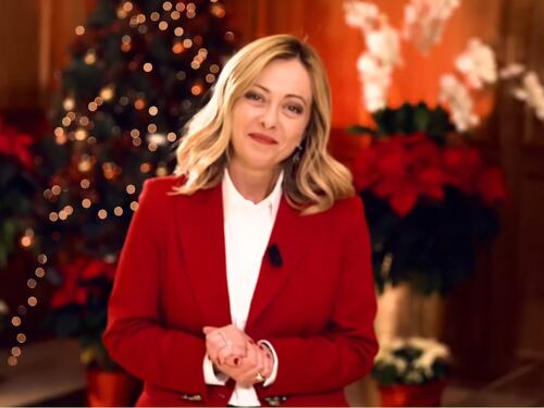 Natale, gli auguri della Meloni agli italiani: "Serve l'entusiasmo di tutti"